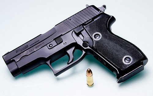 SIG Sauer P6 photo (2 of 2)