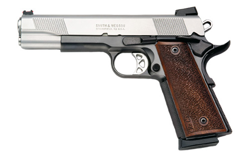 Smith & Wesson SW1911 Pro Series photo (1 of 2)